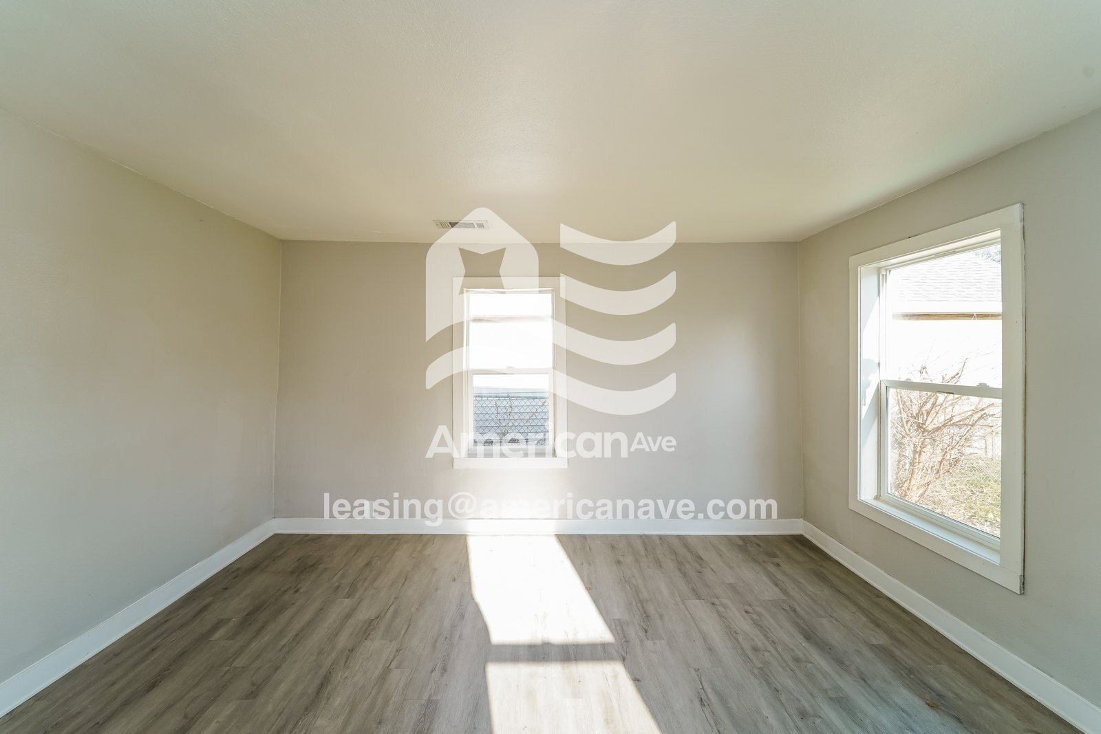 Building Photo - 2046 Russet St