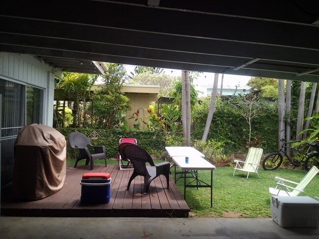 Building Photo - 547 Auwai St