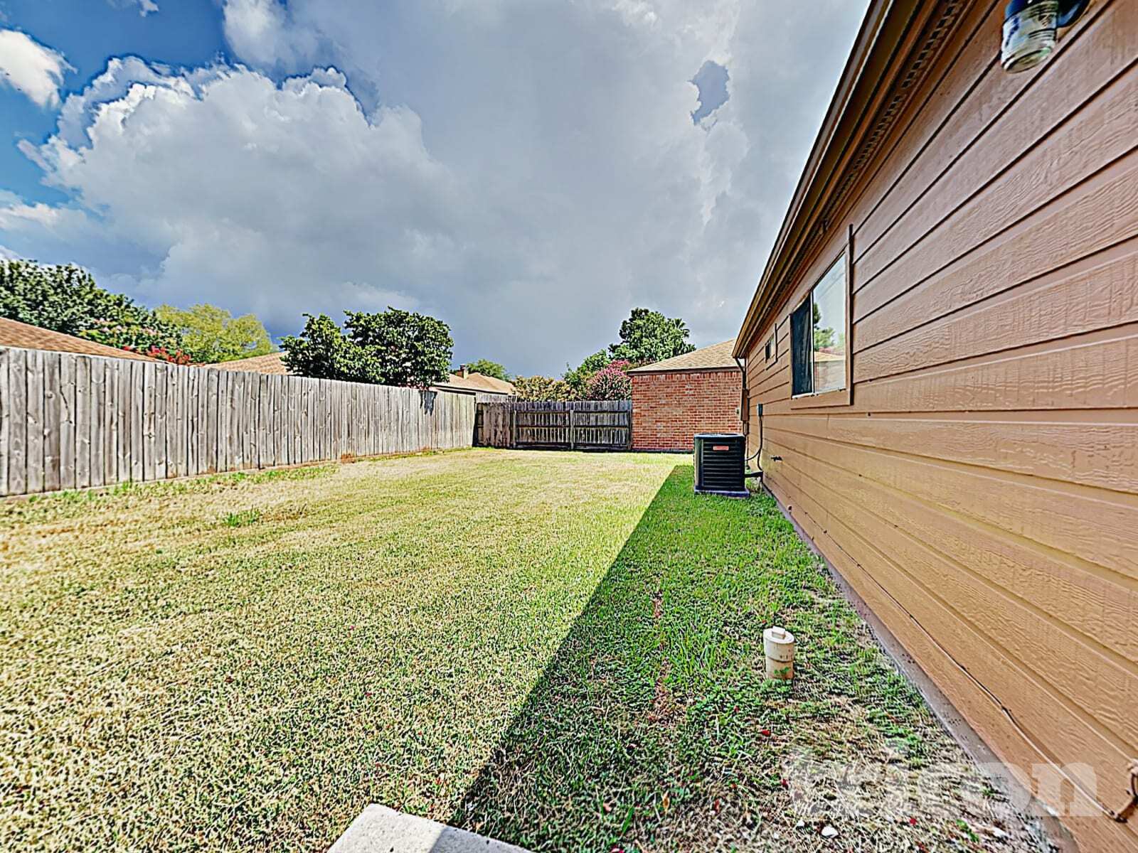 Building Photo - 6922 Clee Ln