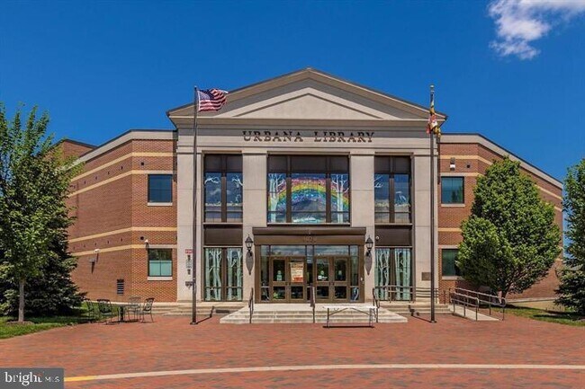 Building Photo - 8627 Satinwood Dr