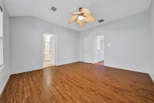 Building Photo - 230 W Stedhill Loop