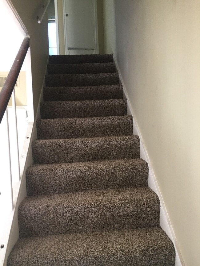 Building Photo - 585 East St