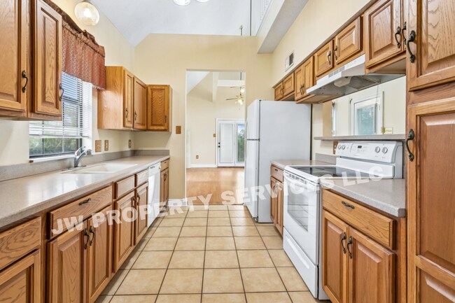 Building Photo - Spacious 3-Bedroom, 3-Bath Home in Slidell – 2,100 Sq Ft | $2,200/Month