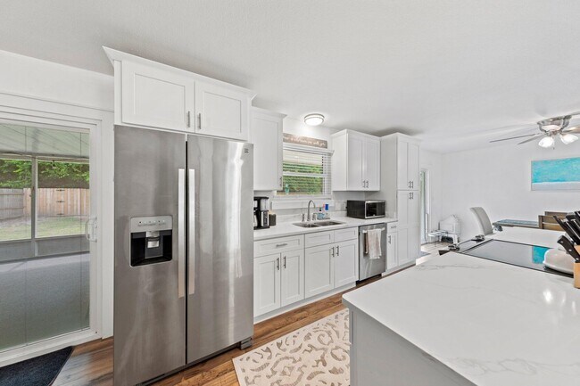 Building Photo - 109 Friar Tuck Dr