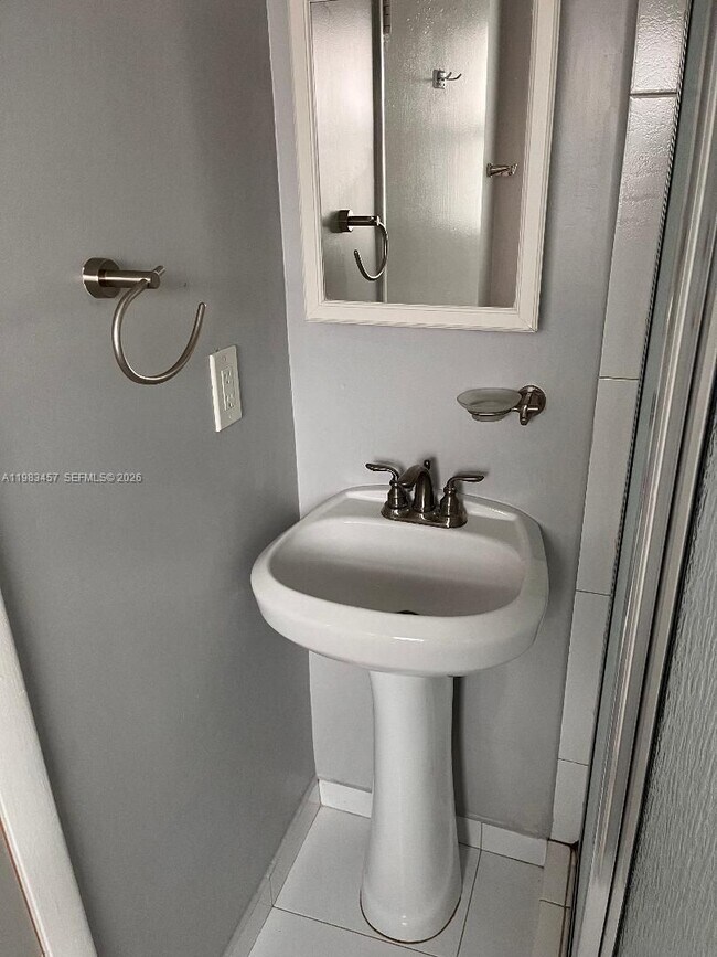 Building Photo - 11712 SW 13th St