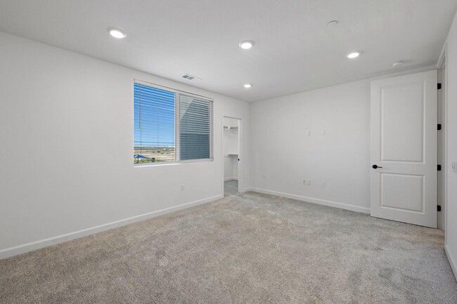 Building Photo - 2245 Epoca Wy