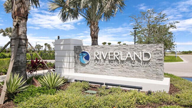 Building Photo - 13439 SW River Rock Rd