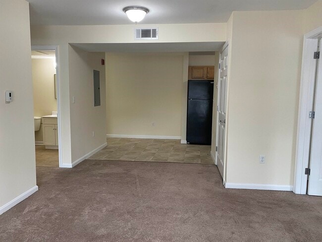 Building Photo - 10 Sentinel Court