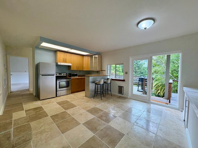 Building Photo - 5671 Cabot Dr