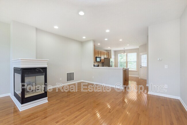 Building Photo - 8333 Clayhurst Dr