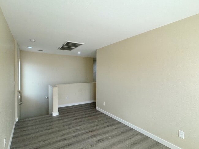 Building Photo - 8305 Golden Amber St