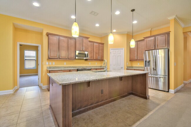Building Photo - 3521 Carolwood Ln