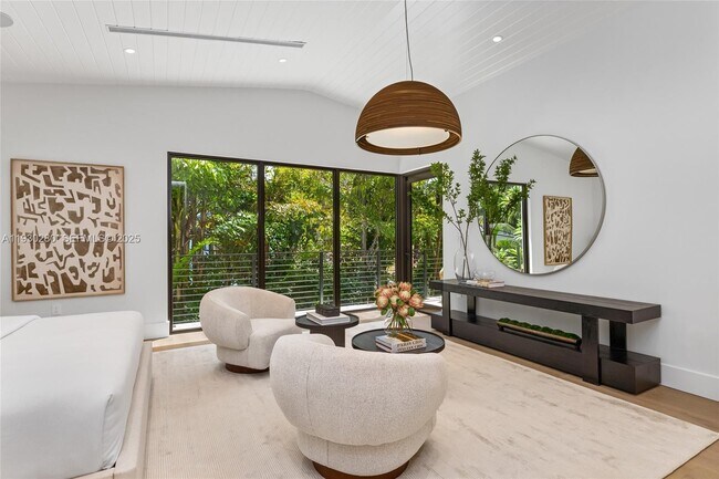 Building Photo - 4024 Bonita Ave