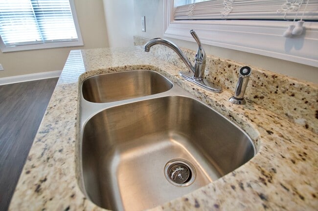 Building Photo - "Brand New Construction". Quiet Location, ...