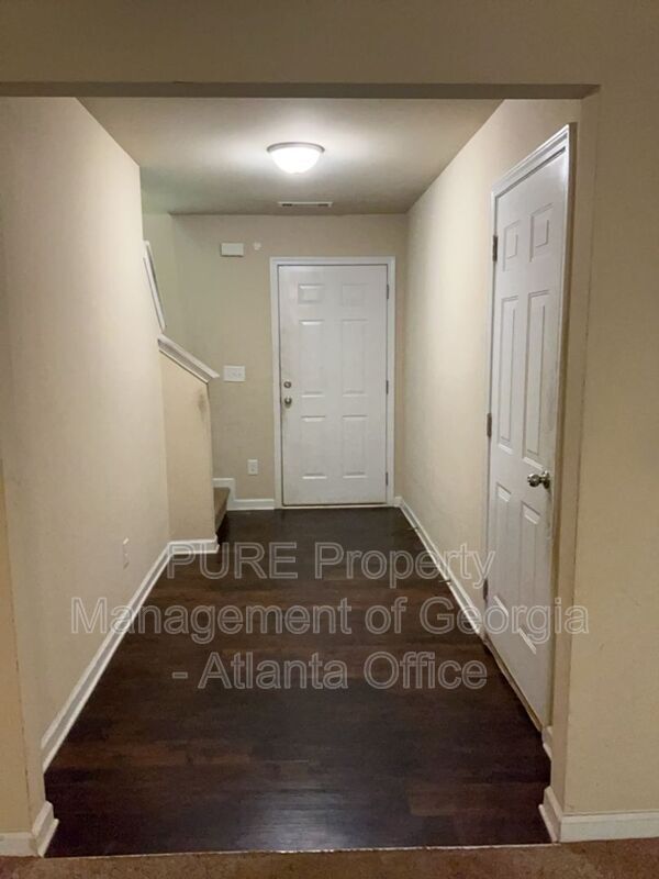 Building Photo - 400 Brookwood Crossing