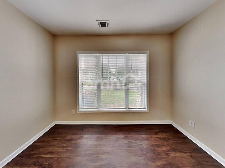 Building Photo - 2551 Fieldview Way