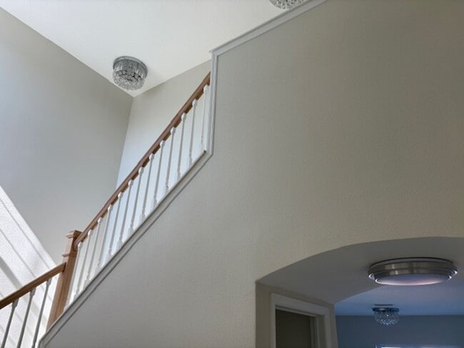 Building Photo - 4BR/3BA Two-Story Home in Hudson, FL – Move-In Ready