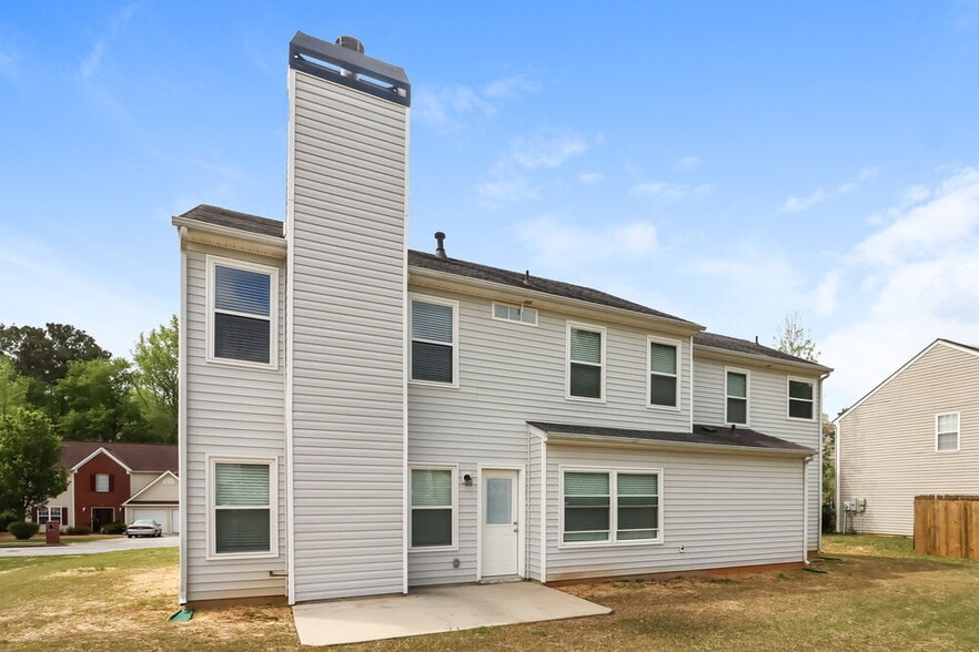 Building Photo - 10841 Paladin Dr