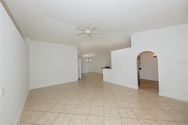 Building Photo - 16686 Corner Cove Way