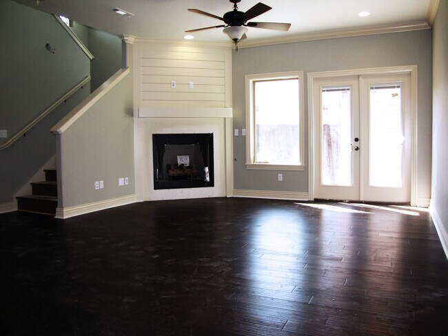 Building Photo - Now Pre-Leasing Stunning 3 Bedroom, 2.5 Bathroom Home In Fayetteville, A