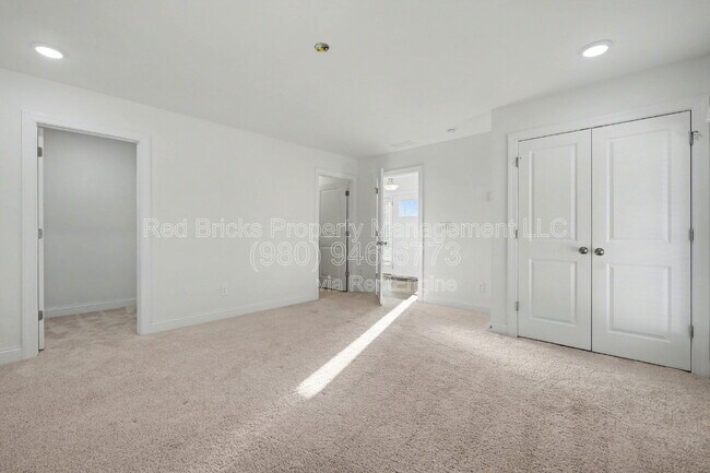 Building Photo - 9240 Walnut Hl Rd NW