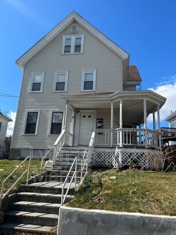 Building Photo - 34 Hodges Ave