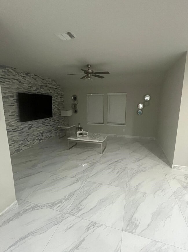 Building Photo - 22623 Theodoli Dr