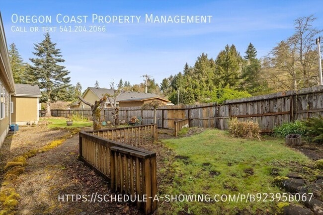 Building Photo - 2347 N Chinook Ln