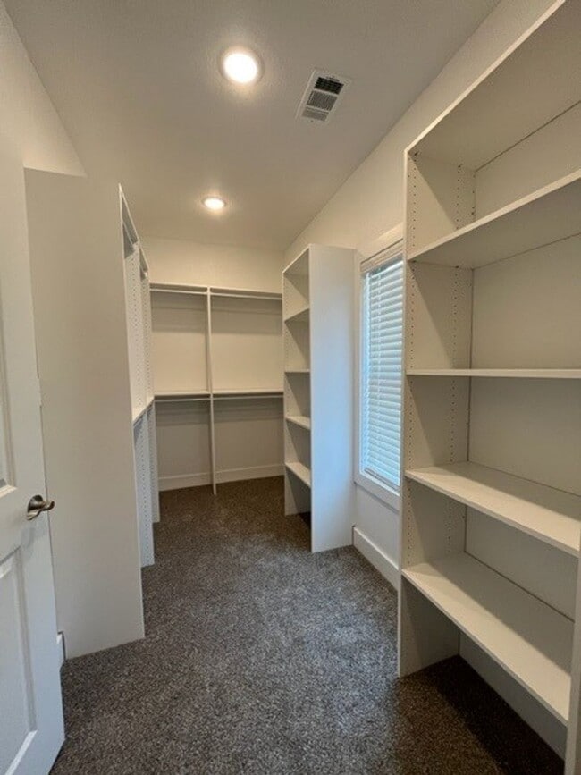 Building Photo - NEW 3 Bed / 2 Bath in Edgemont Subdivision