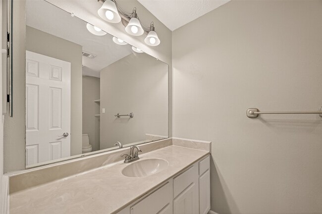 Building Photo - 17043 Coachmaker Dr