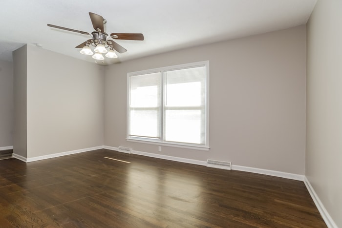 Building Photo - 13144 Ashland Ave