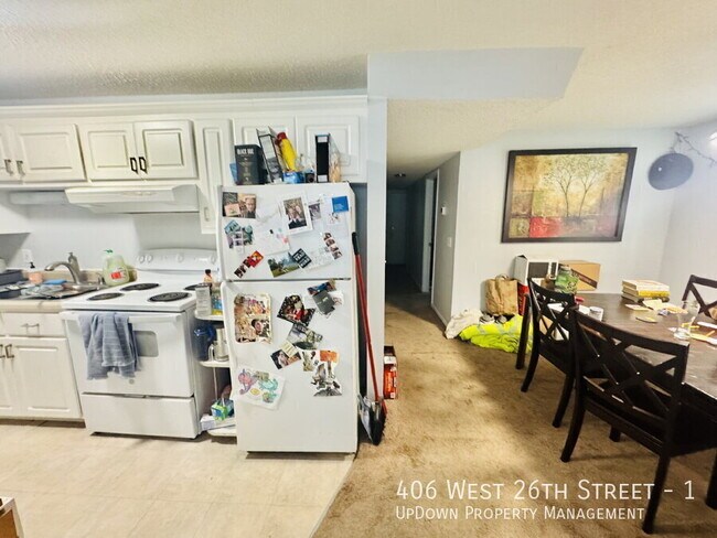 Building Photo - 406 W 26th St