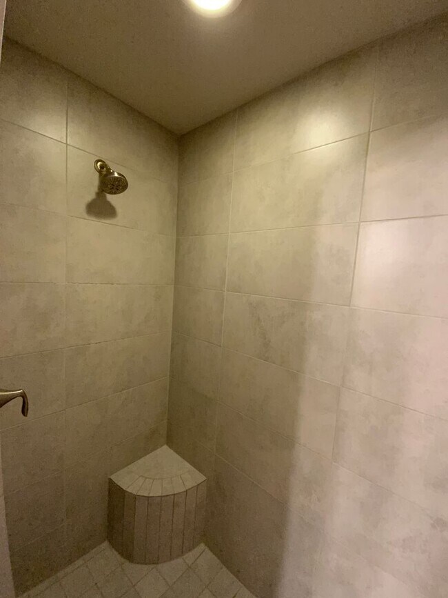 Building Photo - Recent Construction Luxury 4 Bedroom Home Available Near 528 / 550 in Rio Rancho!