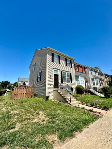 Building Photo - 9242 Jessica Dr