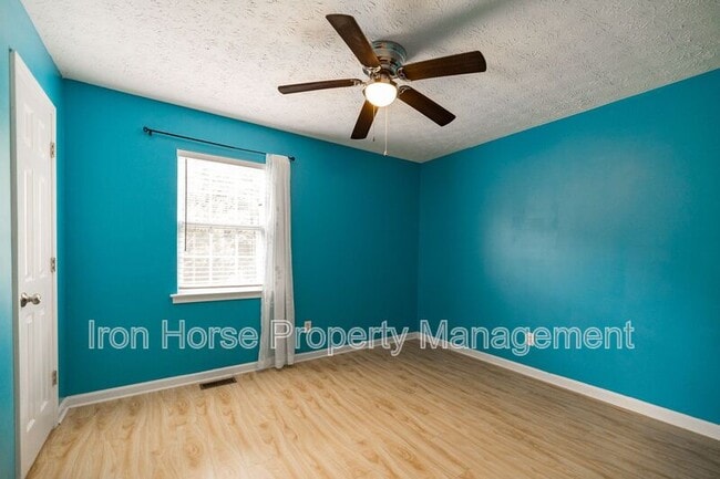 Building Photo - 357 Mary Alice Dr