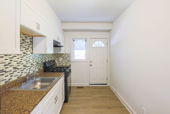Building Photo - 5662 Kavon Ave