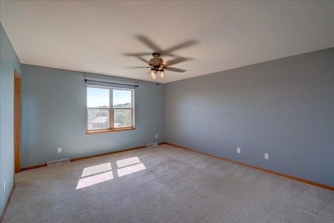 Building Photo - 4735 Valor Way