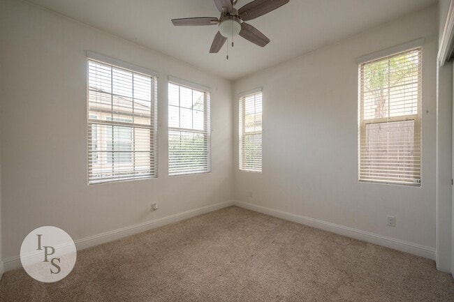 Building Photo - Madera Riverstone Home, 4BR/3BA, Including In-Law Suite, SOLAR, Community Pool, Tons of Community...