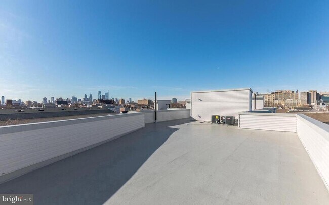 Building Photo - 1845 N 6th St