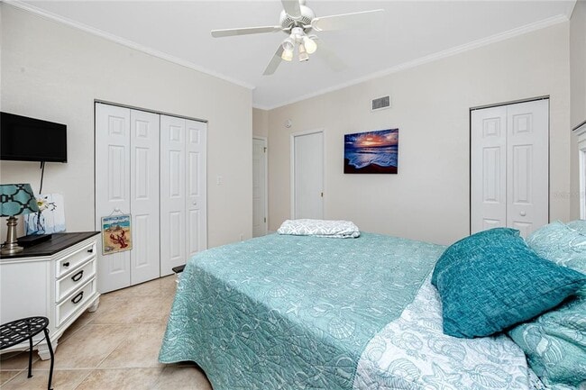 Building Photo - 363 Pinellas Bayway S