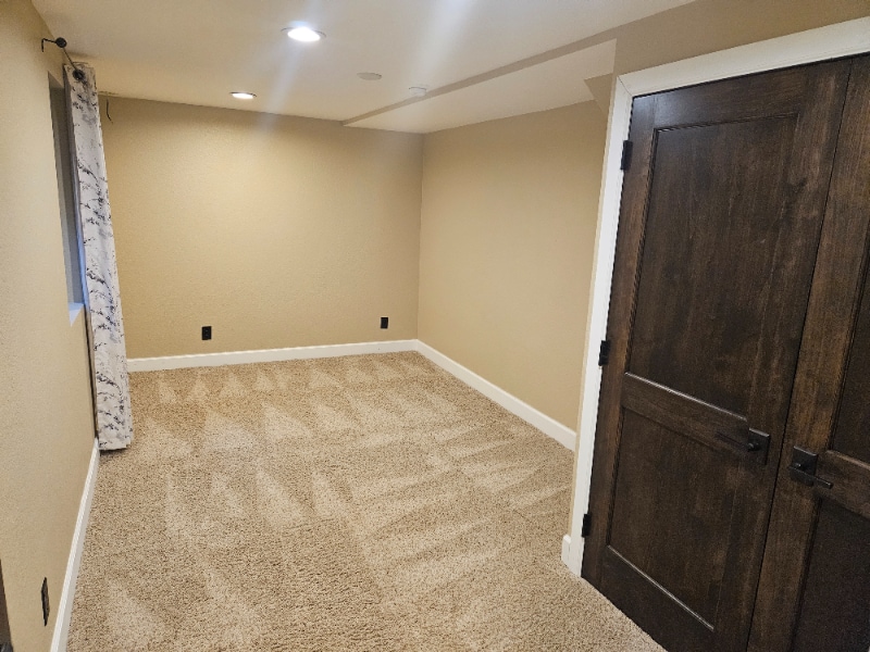 Building Photo - 10032 E Meadow Run