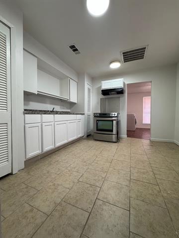 Building Photo - 3110 Roby St