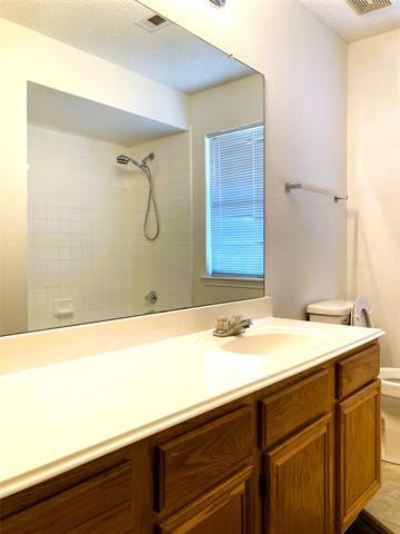 Building Photo - 2078 Belvedere Dr