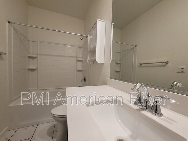 Building Photo - 3805 Amelia Rose Way