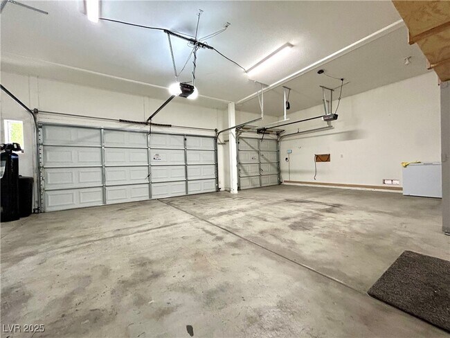 Building Photo - 10824 Vineyard Pass St