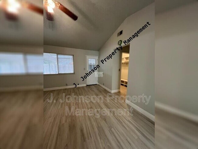 Building Photo - 1144 May Ave