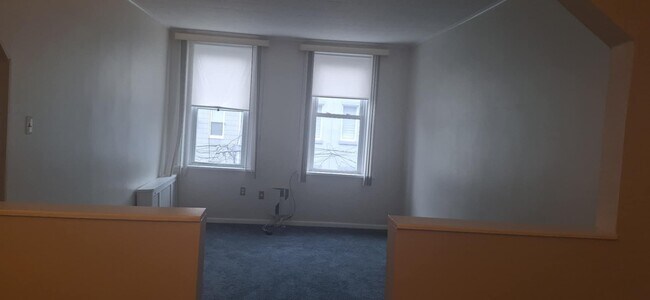 Building Photo - 71-25-71-68 68th St