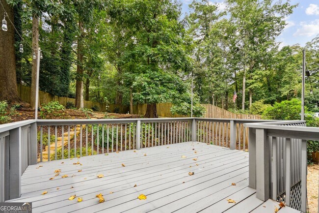 Building Photo - 846 Gaylemont Cir