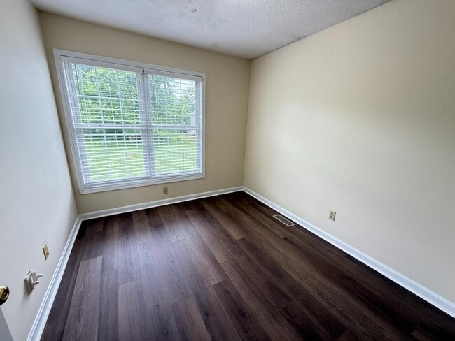 Building Photo - 1744 Kepley Rd