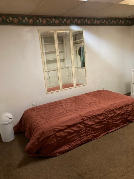 Building Photo - 764 Lenore Ln